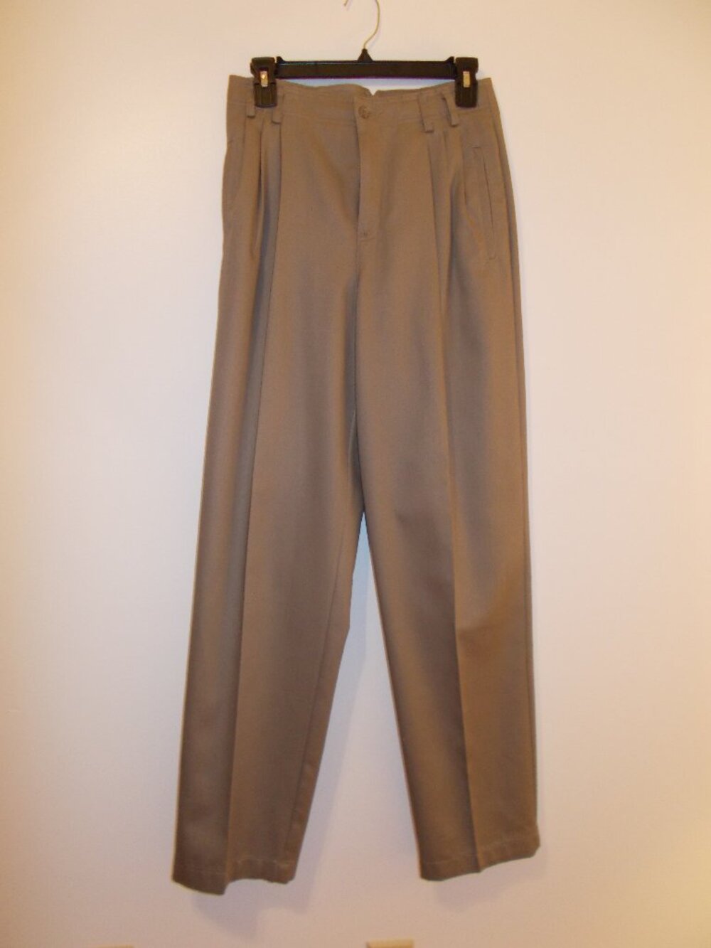 Liz Claiborne Lizsport women's pants, size 6 regular, green/khaki color, zipper